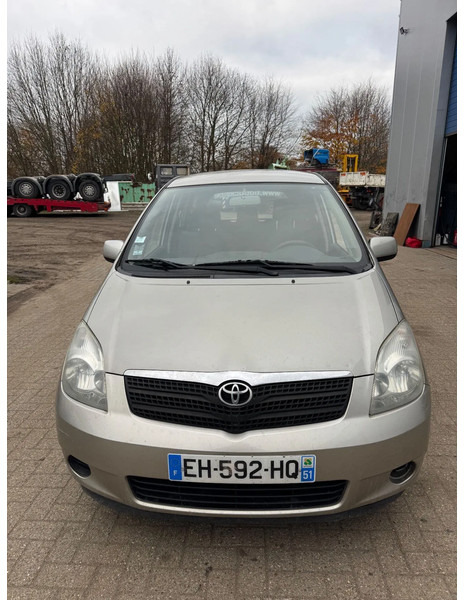 Toyota Corolla Verso **D4D-AIRCO** - 汽车:图2 Toyota Corolla Verso **D4D-AIRCO** - 汽车:图2