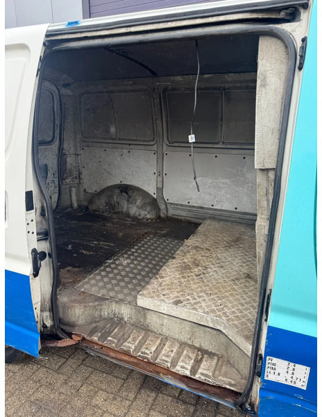 Toyota HiAce **DIESEL-FRENCH VAN** - 紧凑型面包车:图4 Toyota HiAce **DIESEL-FRENCH VAN** - 紧凑型面包车:图4