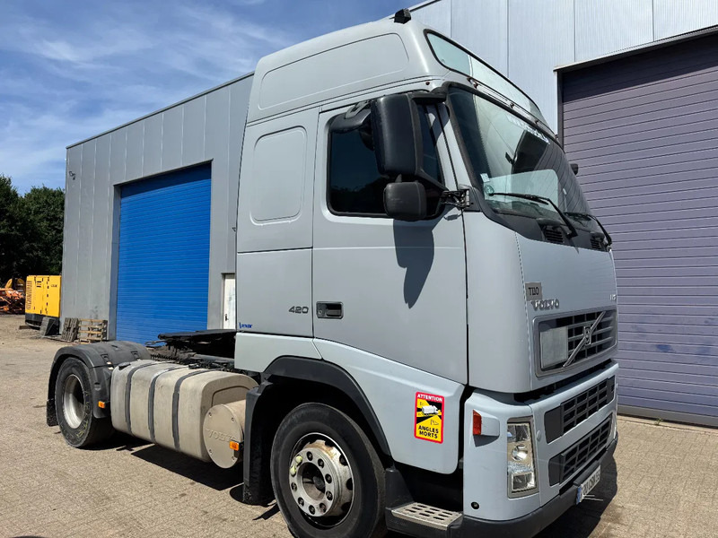 Volvo FH 12.420 **MANUAL GEARBOX-FRENCH TRUCK-GLOBE** - 牵引车:图3 Volvo FH 12.420 **MANUAL GEARBOX-FRENCH TRUCK-GLOBE** - 牵引车:图3