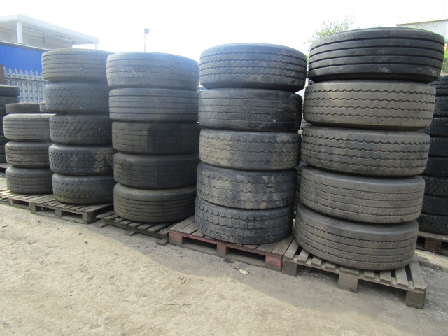 385 SUPER SINGLE TRAILER WHEEL AND TYRE IDEAL FOR EXPORT OR OFF ROAD USE 40 AVAILABLE - 轮胎 适用于 卡车:图1 385 SUPER SINGLE TRAILER WHEEL AND TYRE IDEAL FOR EXPORT OR OFF ROAD USE 40 AVAILABLE - 轮胎 适用于 卡车:图1