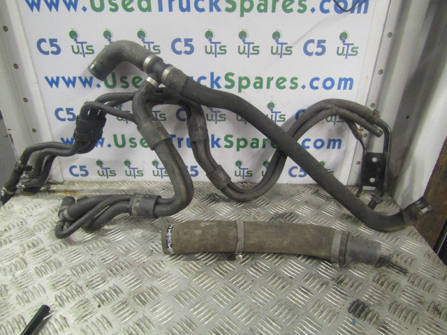 DAF LF 220 EURO 6 ENGINE WATER HOSE (FULL SET) - 发动机及其零件 适用于 卡车:图1 DAF LF 220 EURO 6 ENGINE WATER HOSE (FULL SET) - 发动机及其零件 适用于 卡车:图1