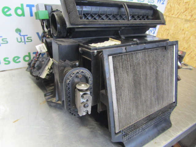 DAF XF 105 HEATER MATRIX COMPLETE P/NO 1697537 - 发动机及其零件 适用于 卡车:图1 DAF XF 105 HEATER MATRIX COMPLETE P/NO 1697537 - 发动机及其零件 适用于 卡车:图1