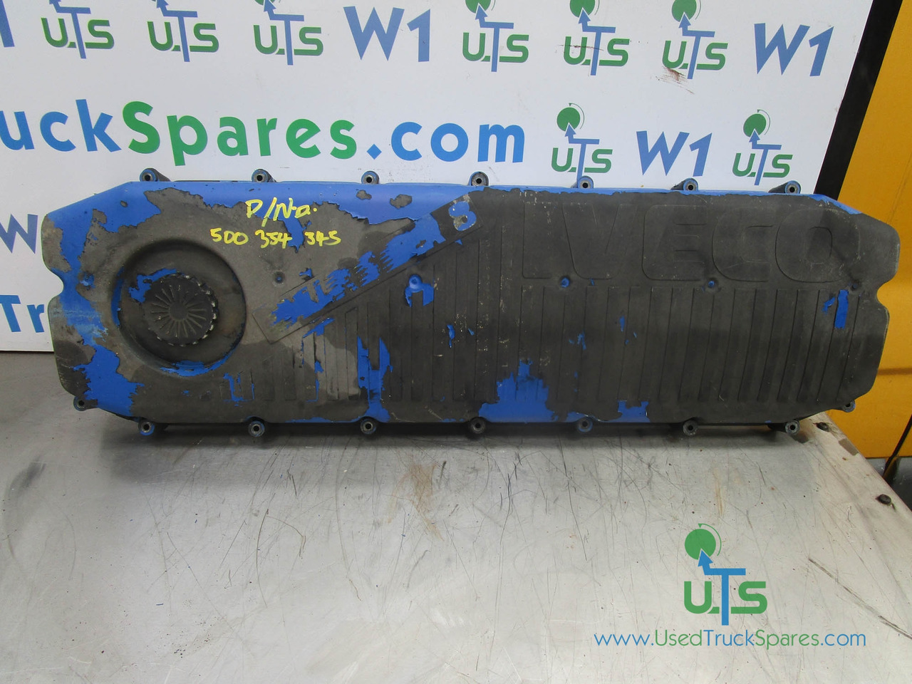 IVECO CURSOR 8 ENGINE ROCKER COVER P/NO 500354345 - 发动机及其零件 适用于 卡车:图1 IVECO CURSOR 8 ENGINE ROCKER COVER P/NO 500354345 - 发动机及其零件 适用于 卡车:图1