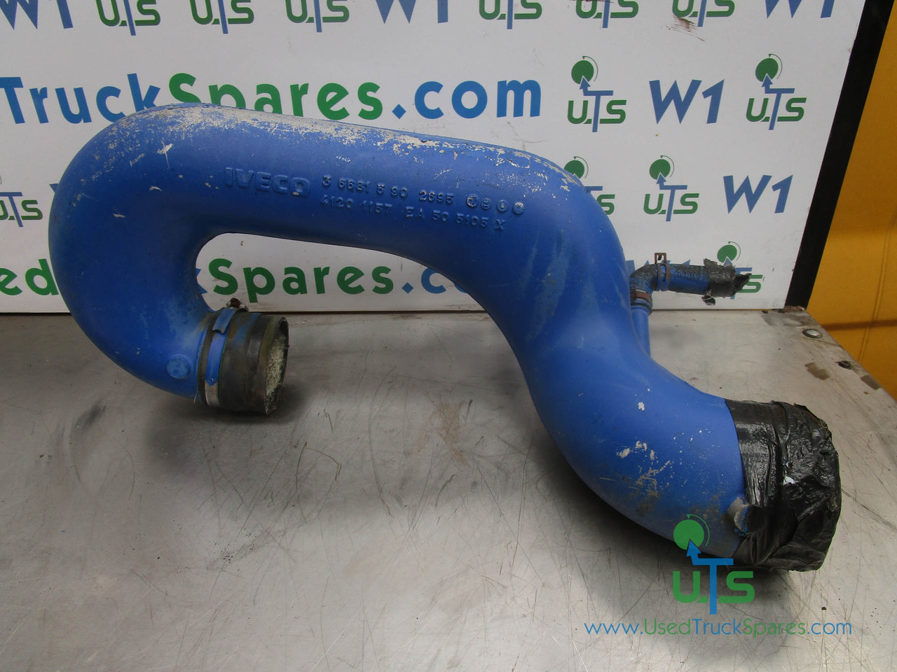 IVECO CURSOR 8 TURBO INTAKE PIPE P/NO 4120115736681 5902695 - 发动机及其零件 适用于 卡车:图1 IVECO CURSOR 8 TURBO INTAKE PIPE P/NO 4120115736681 5902695 - 发动机及其零件 适用于 卡车:图1