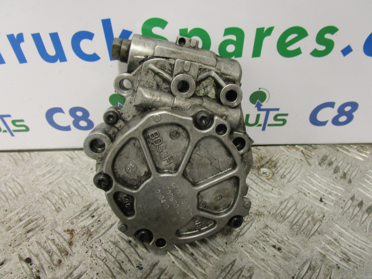 IVECO DAILY 3.0 VACUUM PUMP P/NO F009D01612 - 发动机及其零件 适用于 卡车:图1 IVECO DAILY 3.0 VACUUM PUMP P/NO F009D01612 - 发动机及其零件 适用于 卡车:图1