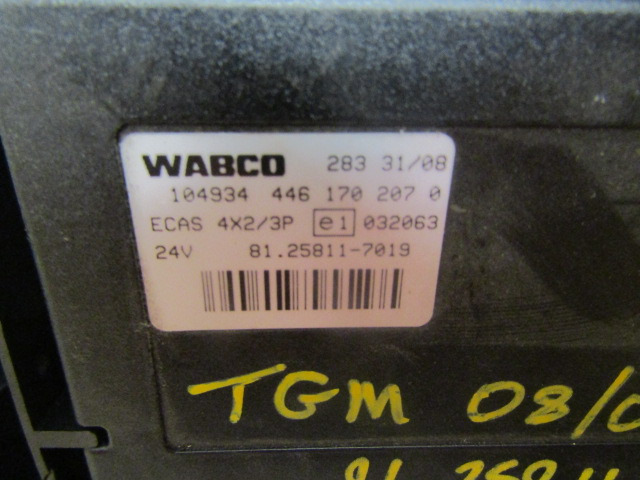 MAN TGM ECAS ECU WABCO P/NO 446 170 2070 MAN P/NO 81.25811.7019 - ECU 适用于 卡车:图2 MAN TGM ECAS ECU WABCO P/NO 446 170 2070 MAN P/NO 81.25811.7019 - ECU 适用于 卡车:图2