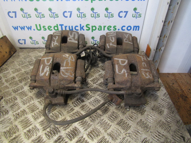 MITSUBISHI FUSO FRONT BRAKE CALIPERS RH/LH/TOP/BOTTOM - 制动零件 适用于 卡车:图2 MITSUBISHI FUSO FRONT BRAKE CALIPERS RH/LH/TOP/BOTTOM - 制动零件 适用于 卡车:图2