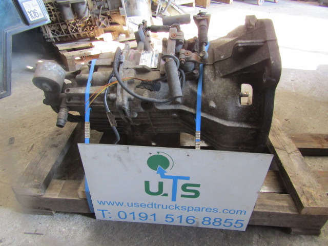 RENAULT MASCOTT 6 SPEED ZF 6S300 GEARBOX - 变速箱 适用于 卡车:图1 RENAULT MASCOTT 6 SPEED ZF 6S300 GEARBOX - 变速箱 适用于 卡车:图1