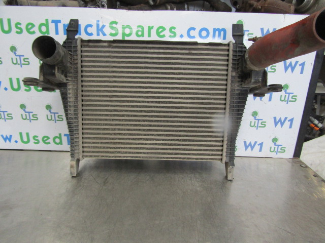 RENAULT MIDLUM DCI 130 INTERCOOLER P/NO 504028467 - 散热器 适用于 卡车:图1 RENAULT MIDLUM DCI 130 INTERCOOLER P/NO 504028467 - 散热器 适用于 卡车:图1
