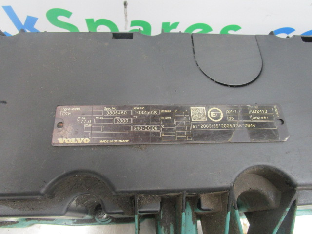 VOLVO FE 240 / 280 D7E CYLINDER HEAD COMPLETE - 发动机及其零件 适用于 卡车:图3 VOLVO FE 240 / 280 D7E CYLINDER HEAD COMPLETE - 发动机及其零件 适用于 卡车:图3