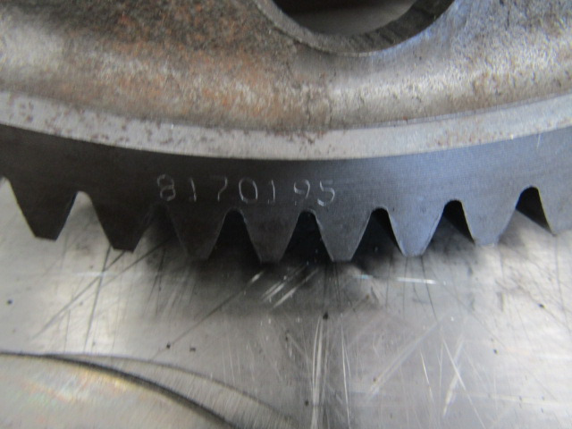 VOLVO FH D12 D TIMING GEARS (SET) P/NO 8170197/8170195 - 发动机及其零件 适用于 卡车:图2 VOLVO FH D12 D TIMING GEARS (SET) P/NO 8170197/8170195 - 发动机及其零件 适用于 卡车:图2