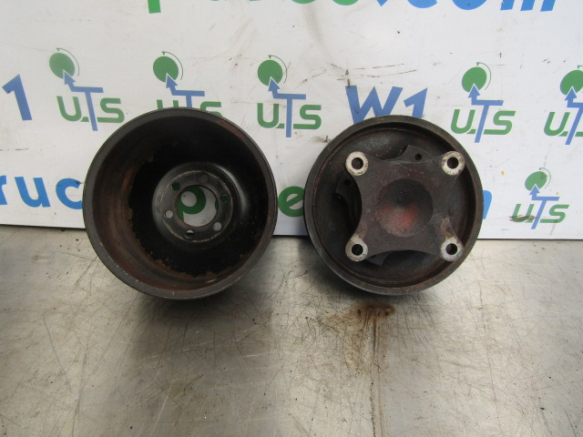 VOLVO FH D12D FAN BELT PULLYS - 发动机及其零件 适用于 卡车:图2 VOLVO FH D12D FAN BELT PULLYS - 发动机及其零件 适用于 卡车:图2