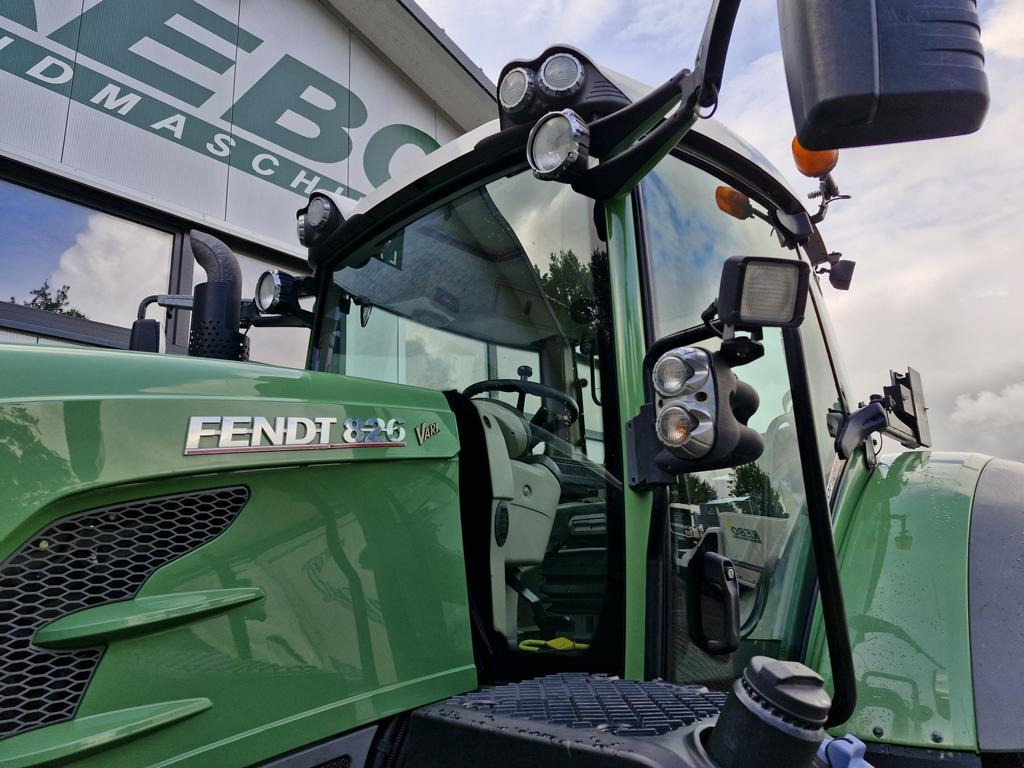 Fendt 826 VARIO PROFI PLUS - 拖拉机:图4 Fendt 826 VARIO PROFI PLUS - 拖拉机:图4