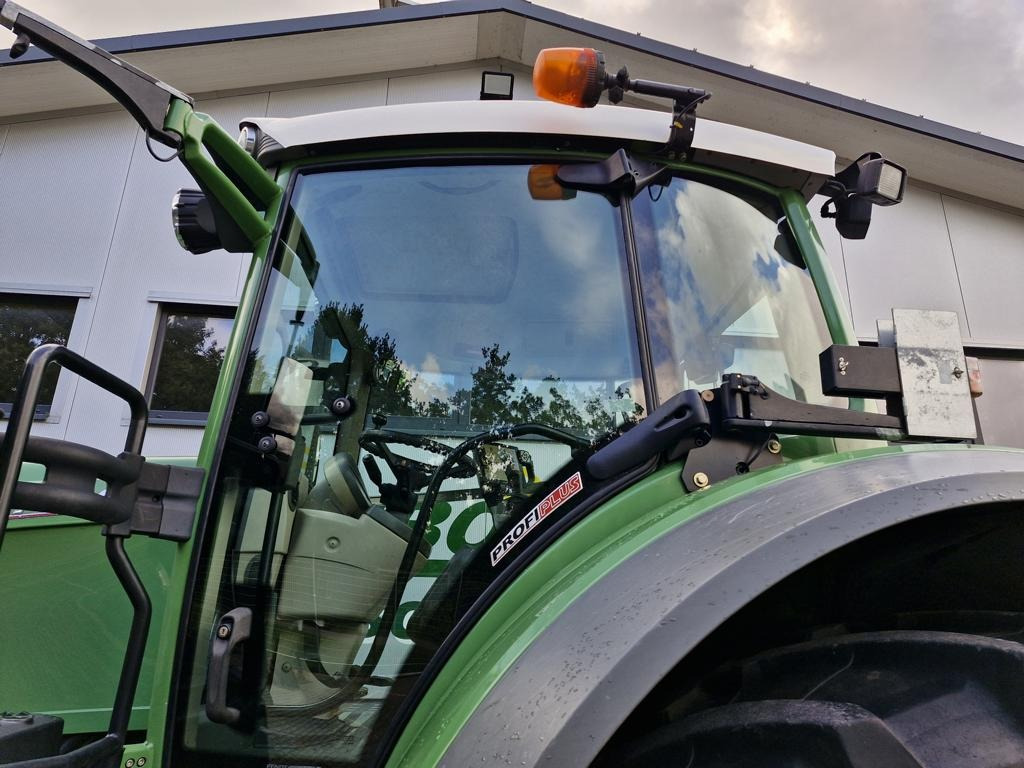 Fendt 826 VARIO PROFI PLUS - 拖拉机:图5 Fendt 826 VARIO PROFI PLUS - 拖拉机:图5