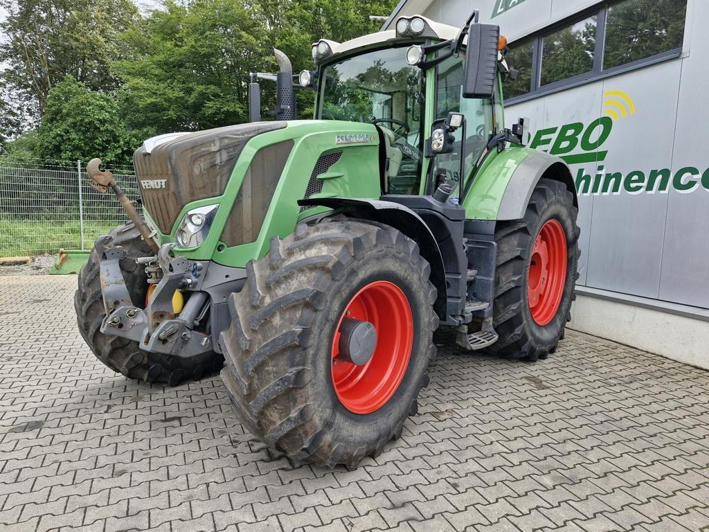 Fendt 826 VARIO PROFI PLUS - 拖拉机:图1 Fendt 826 VARIO PROFI PLUS - 拖拉机:图1