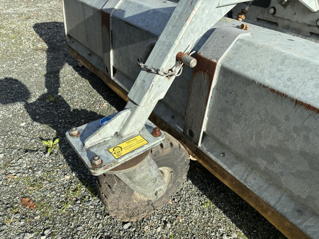 Fliegl KEH230/600 - 割草机:图3 Fliegl KEH230/600 - 割草机:图3