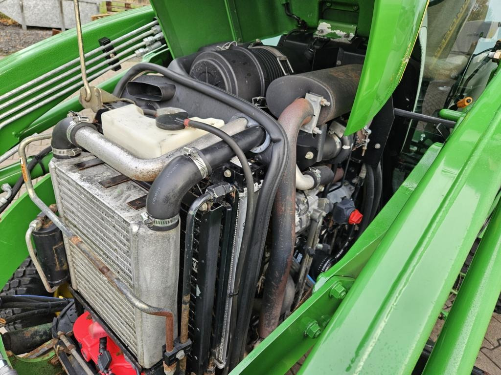 John Deere 4720 - 市政牵引车:图5 John Deere 4720 - 市政牵引车:图5