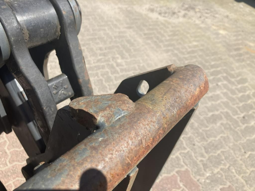 John Deere 6125R - 拖拉机:图3 John Deere 6125R - 拖拉机:图3