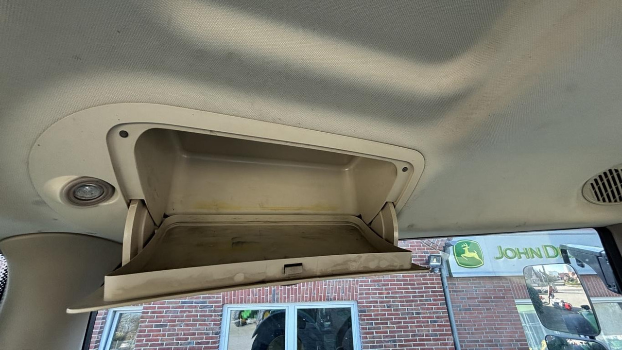 John Deere 6195R - 拖拉机:图5 John Deere 6195R - 拖拉机:图5