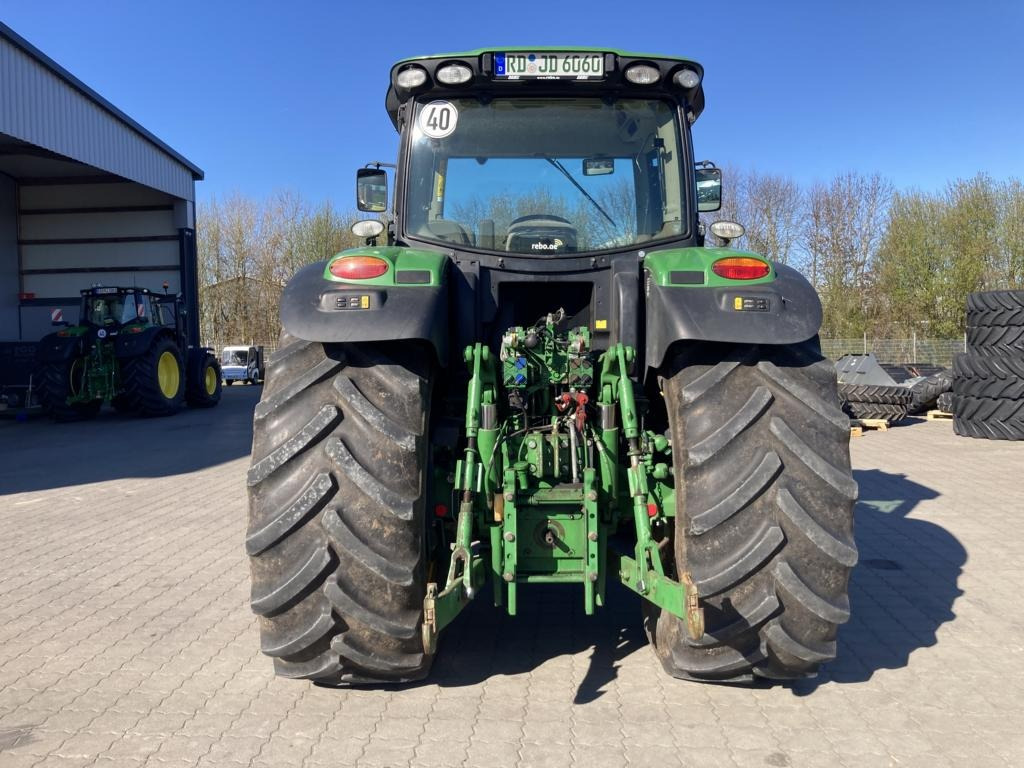 John Deere 6210R - 拖拉机:图2 John Deere 6210R - 拖拉机:图2