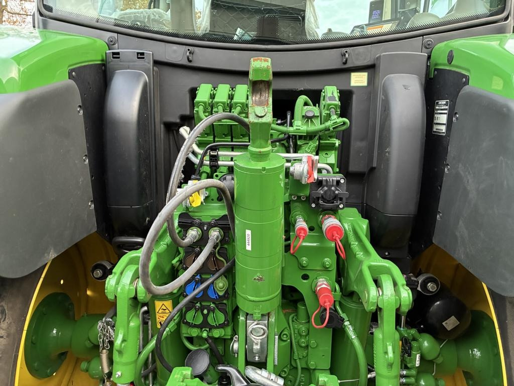 拖拉机 John Deere 6R150:图16 拖拉机 John Deere 6R150:图16