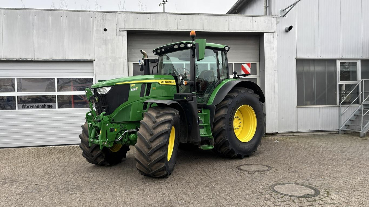 John Deere 6R215 - 拖拉机:图1 John Deere 6R215 - 拖拉机:图1