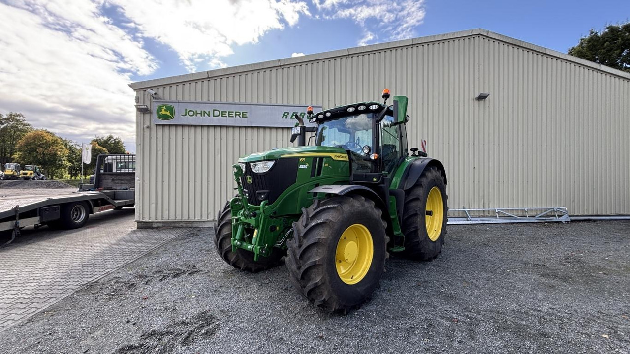 John Deere 6R215 - 拖拉机:图1 John Deere 6R215 - 拖拉机:图1