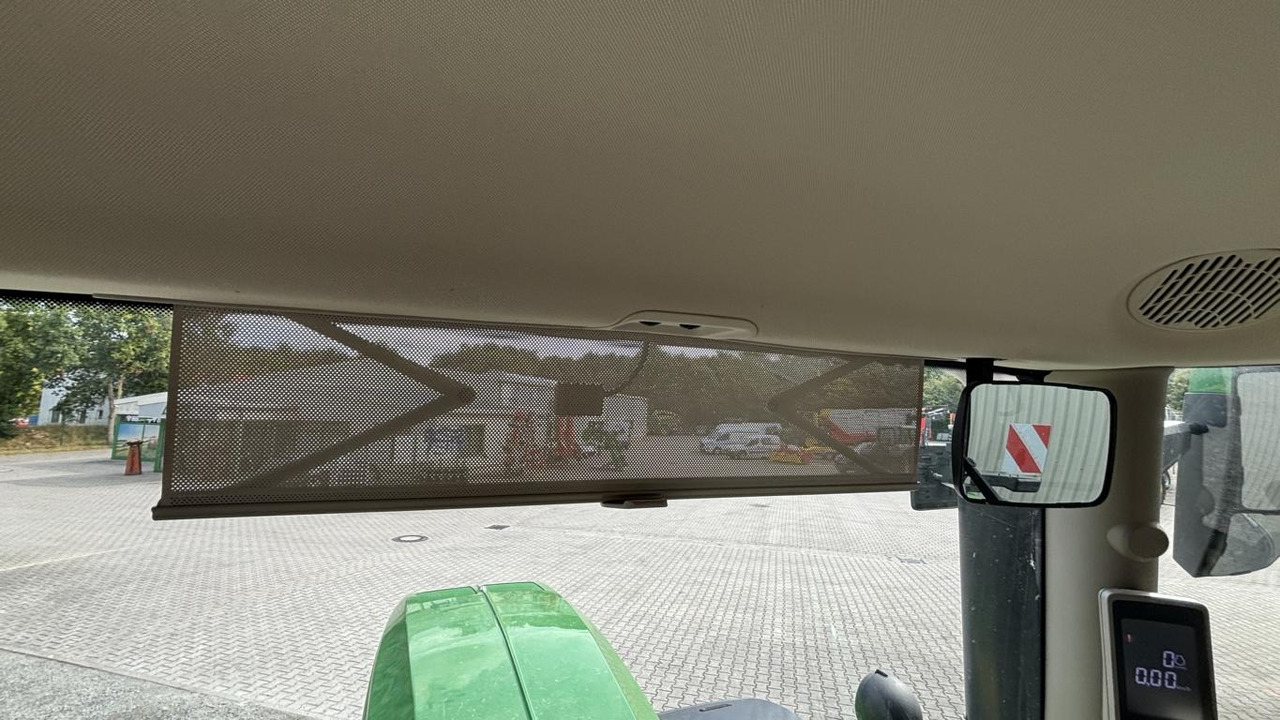 John Deere 6R215 - 拖拉机:图5 John Deere 6R215 - 拖拉机:图5