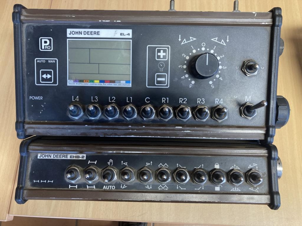 John Deere 732 - 喷雾机:图2 John Deere 732 - 喷雾机:图2