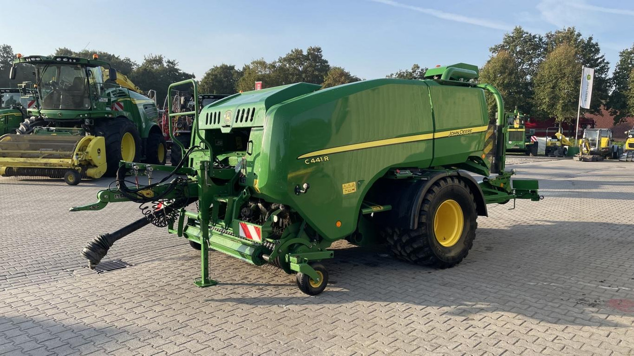 John Deere C441R - 干草和饲料设备:图1 John Deere C441R - 干草和饲料设备:图1