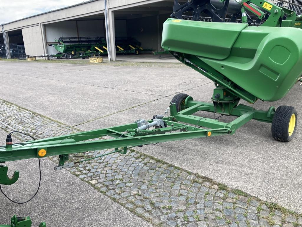 John Deere SCHNEIDWERK 630X - 联合收割机:图2 John Deere SCHNEIDWERK 630X - 联合收割机:图2