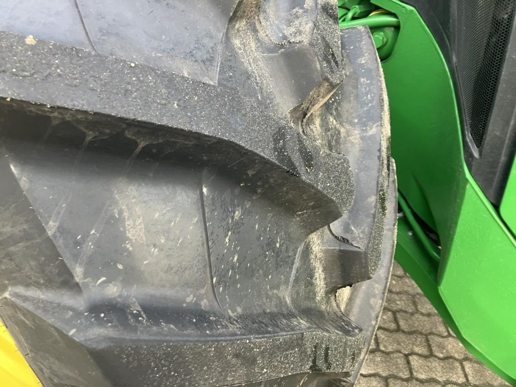 John Deere TRAKTOR 8R340 - 拖拉机:图3 John Deere TRAKTOR 8R340 - 拖拉机:图3