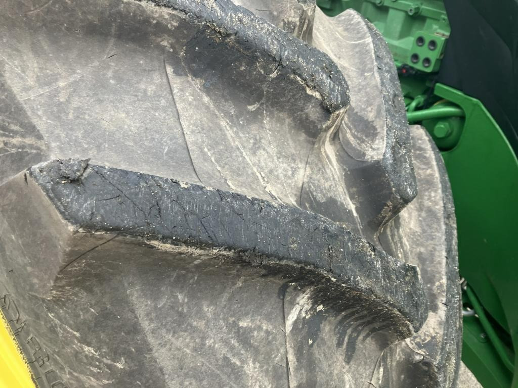 John Deere TRAKTOR 8R410 - 拖拉机:图3 John Deere TRAKTOR 8R410 - 拖拉机:图3