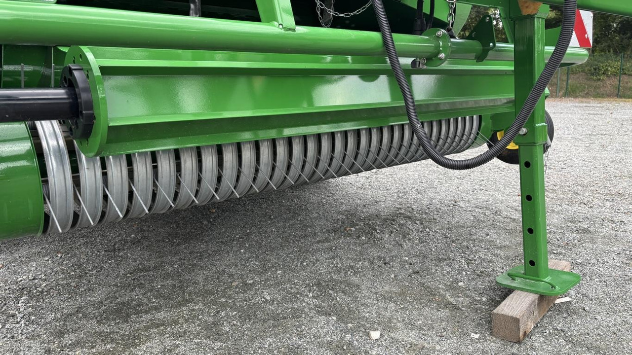 John Deere V461M - PAKET FÜR RUNDBALLENPR - 包膜机:图3 John Deere V461M - PAKET FÜR RUNDBALLENPR - 包膜机:图3