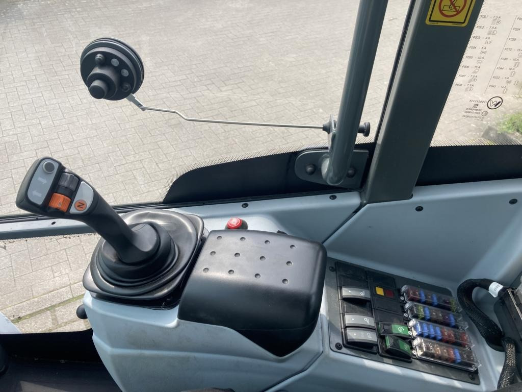 Kramer KL 25.5 - 轮式装载机:图2 Kramer KL 25.5 - 轮式装载机:图2