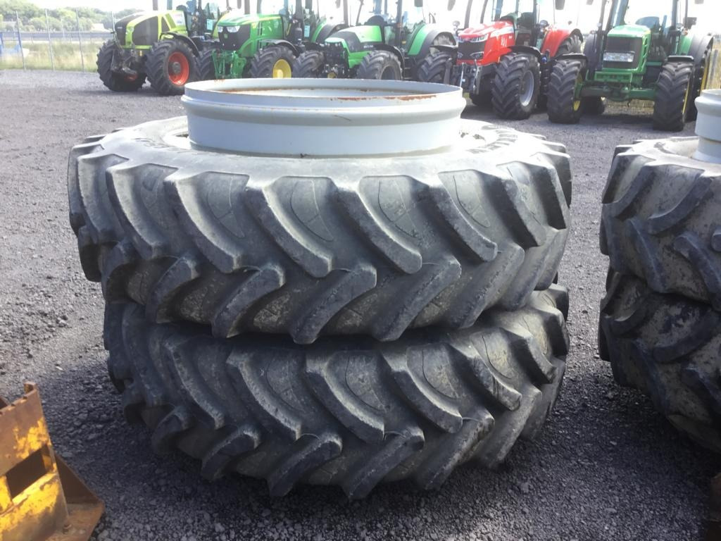 MFMassey 7726 DYNA-VT - 拖拉机:图4 MFMassey 7726 DYNA-VT - 拖拉机:图4