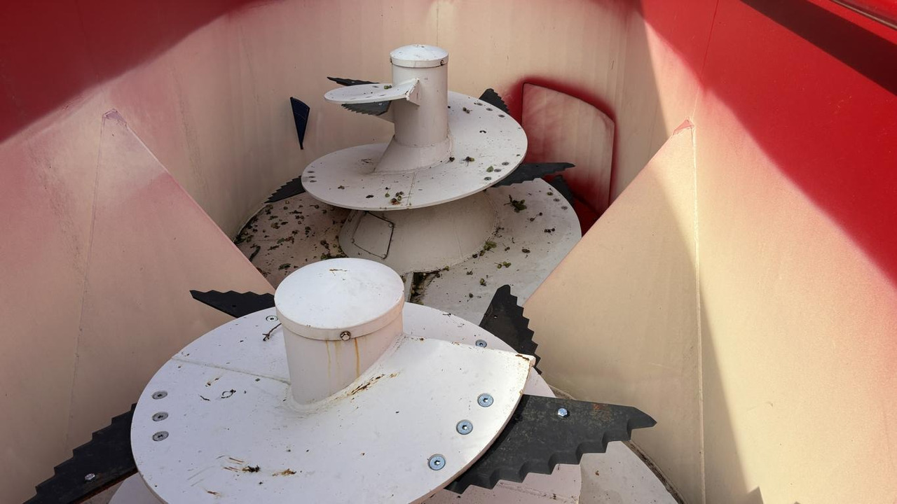 Mayer TRAILEDLINE CLASSIC DUO 16 - 饲料搅拌车:图5 Mayer TRAILEDLINE CLASSIC DUO 16 - 饲料搅拌车:图5