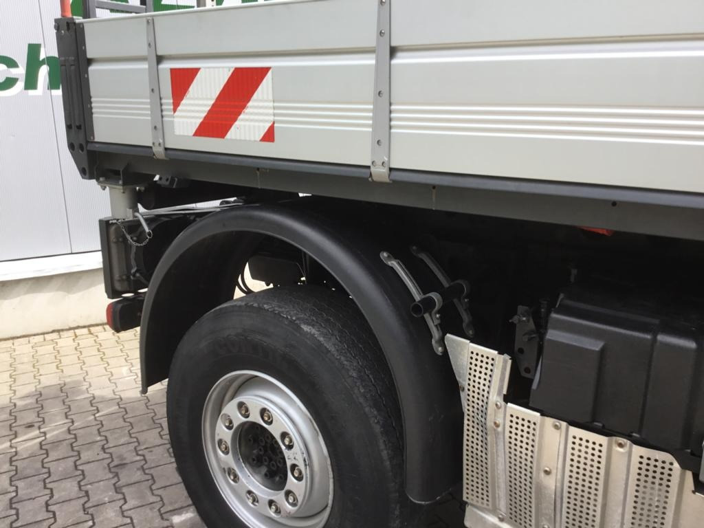 Mercedes-Benz UNIMOG U 527 - 市政/ 专用车辆:图5 Mercedes-Benz UNIMOG U 527 - 市政/ 专用车辆:图5