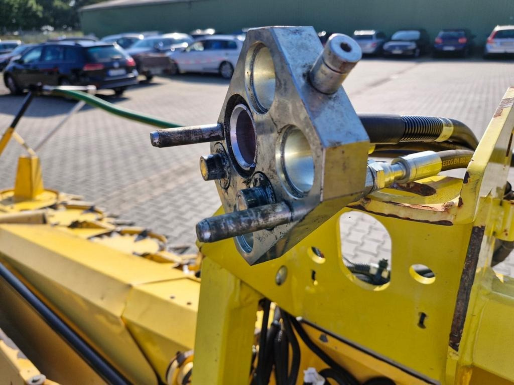 New Holland MAISVORSATZ 900S FI / 390 - 玉米收割装置:图2 New Holland MAISVORSATZ 900S FI / 390 - 玉米收割装置:图2