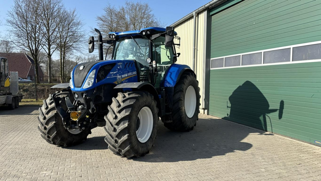 New Holland T 7.210 - 拖拉机:图1 New Holland T 7.210 - 拖拉机:图1