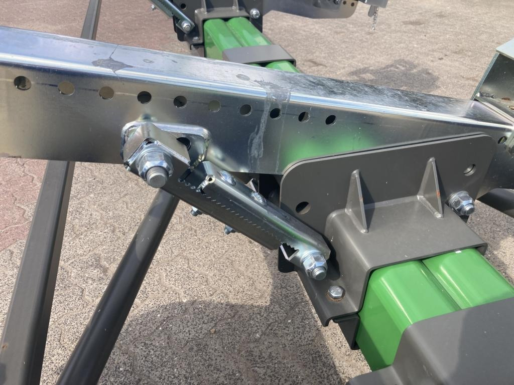 Ziegler 4WT JD HD40X - 联合收割机:图2 Ziegler 4WT JD HD40X - 联合收割机:图2