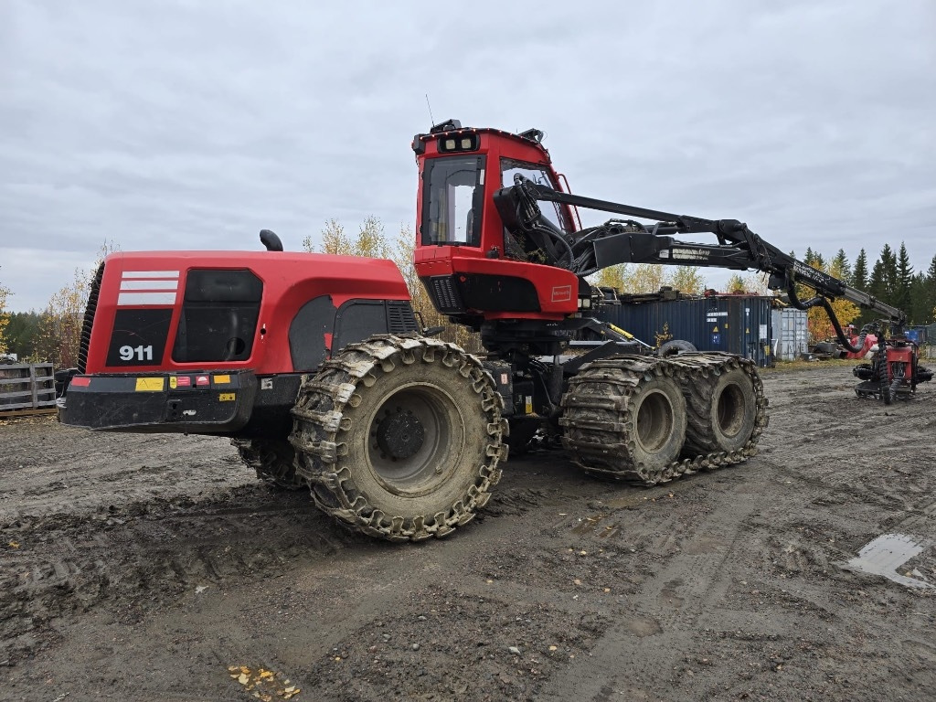 Komatsu 911.7  - 林业收割机:图1 Komatsu 911.7  - 林业收割机:图1