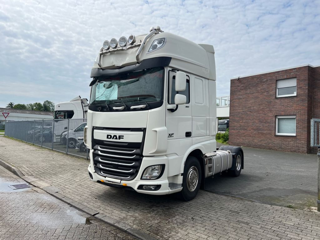 DAF XF 460 2016 Superspacecab Intarder - 牵引车:图1 DAF XF 460 2016 Superspacecab Intarder - 牵引车:图1
