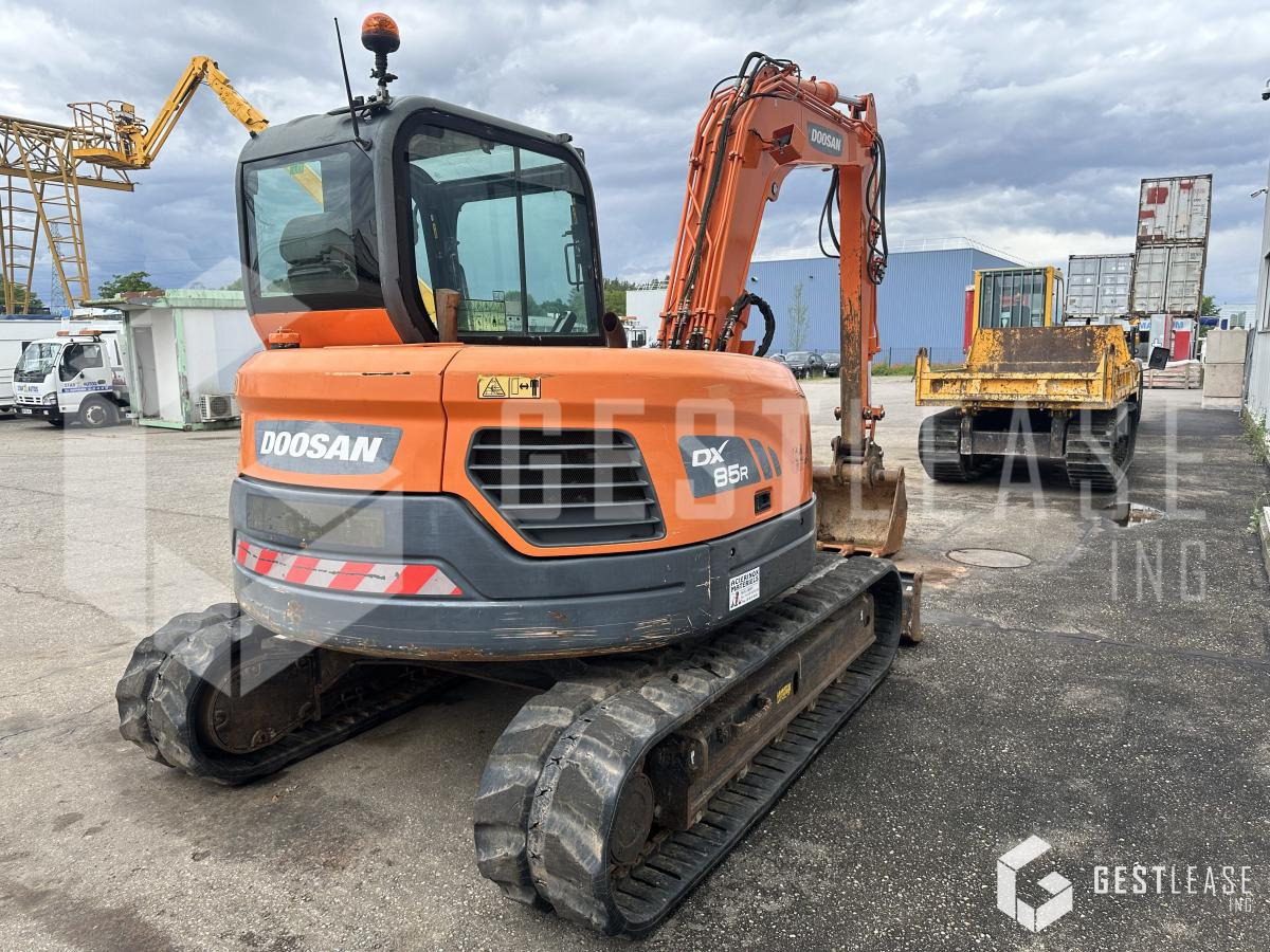 Doosan DX85R-3 - 小型挖掘机:图3 Doosan DX85R-3 - 小型挖掘机:图3