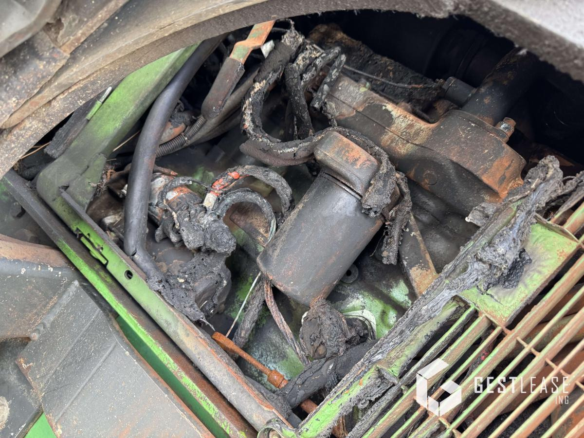 John Deere 6400 4RM - 拖拉机:图5 John Deere 6400 4RM - 拖拉机:图5