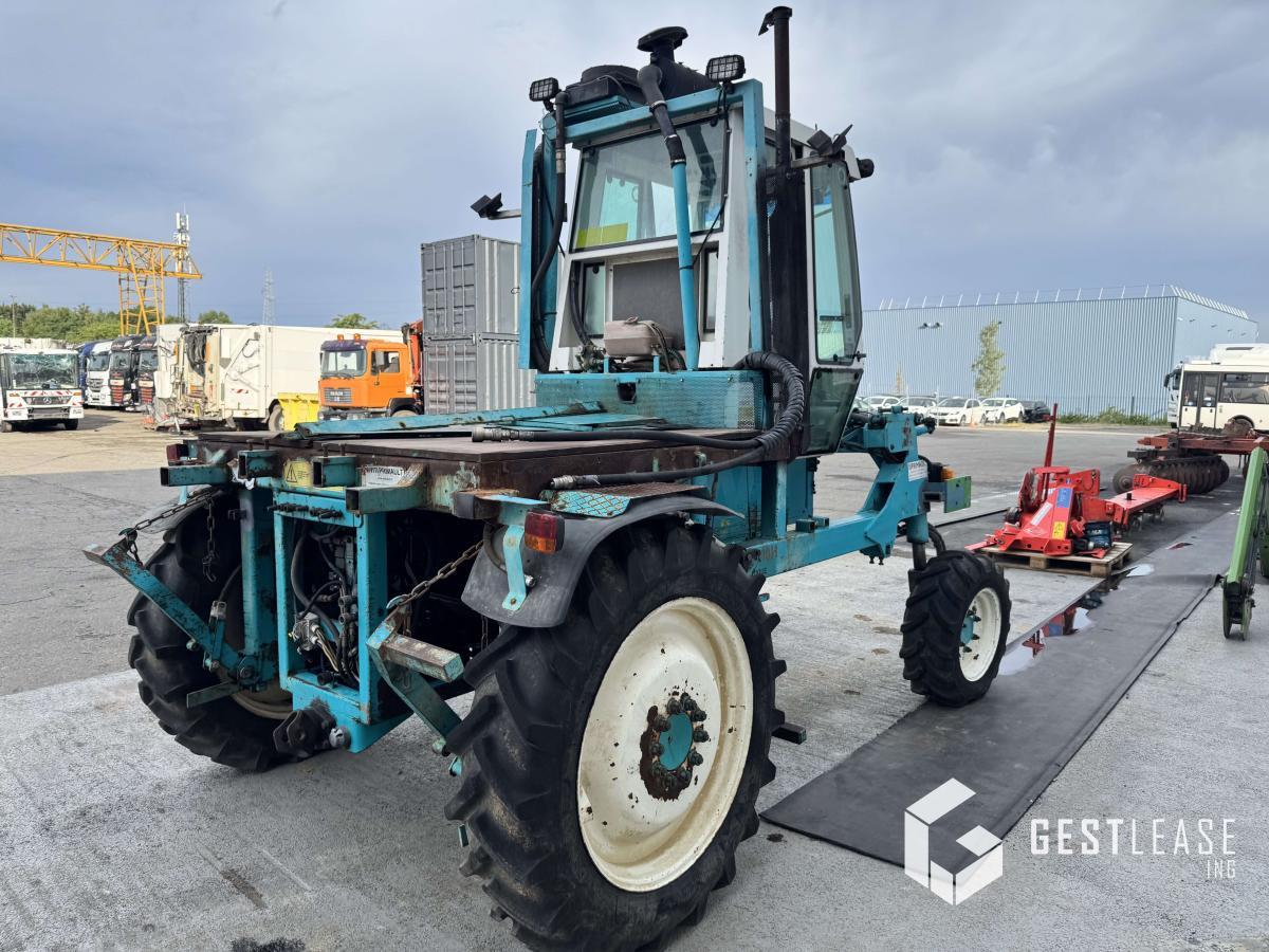 LOISEAU DOGGER 10H - 跨越式拖拉机:图3 LOISEAU DOGGER 10H - 跨越式拖拉机:图3