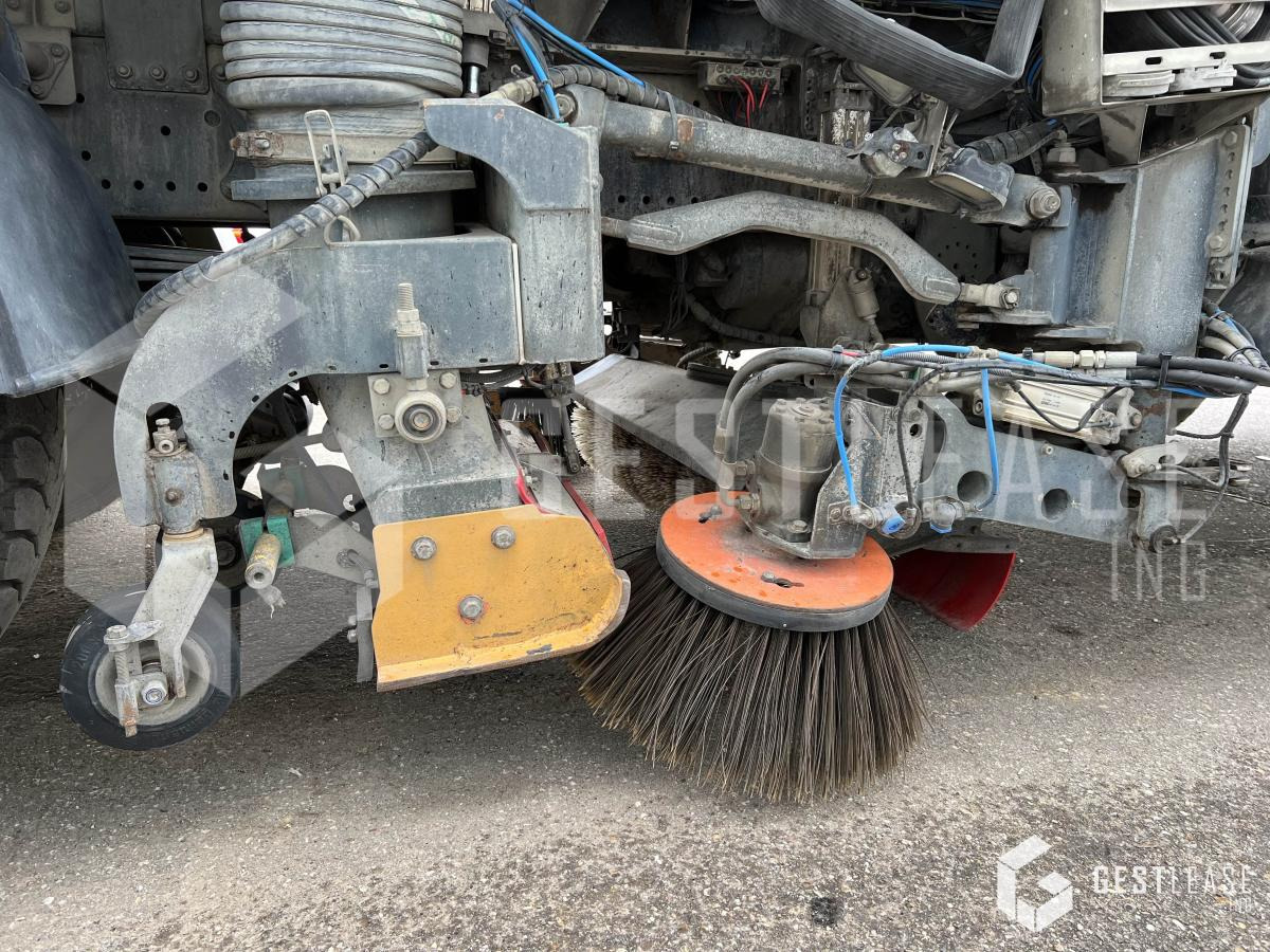 Mercedes AXOR 1833 租赁 Mercedes AXOR 1833：图18