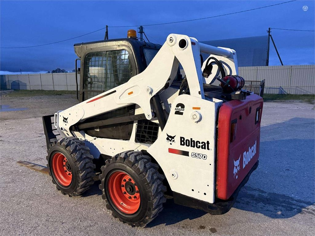 Bobcat S570 - 滑移装载机:图3 Bobcat S570 - 滑移装载机:图3