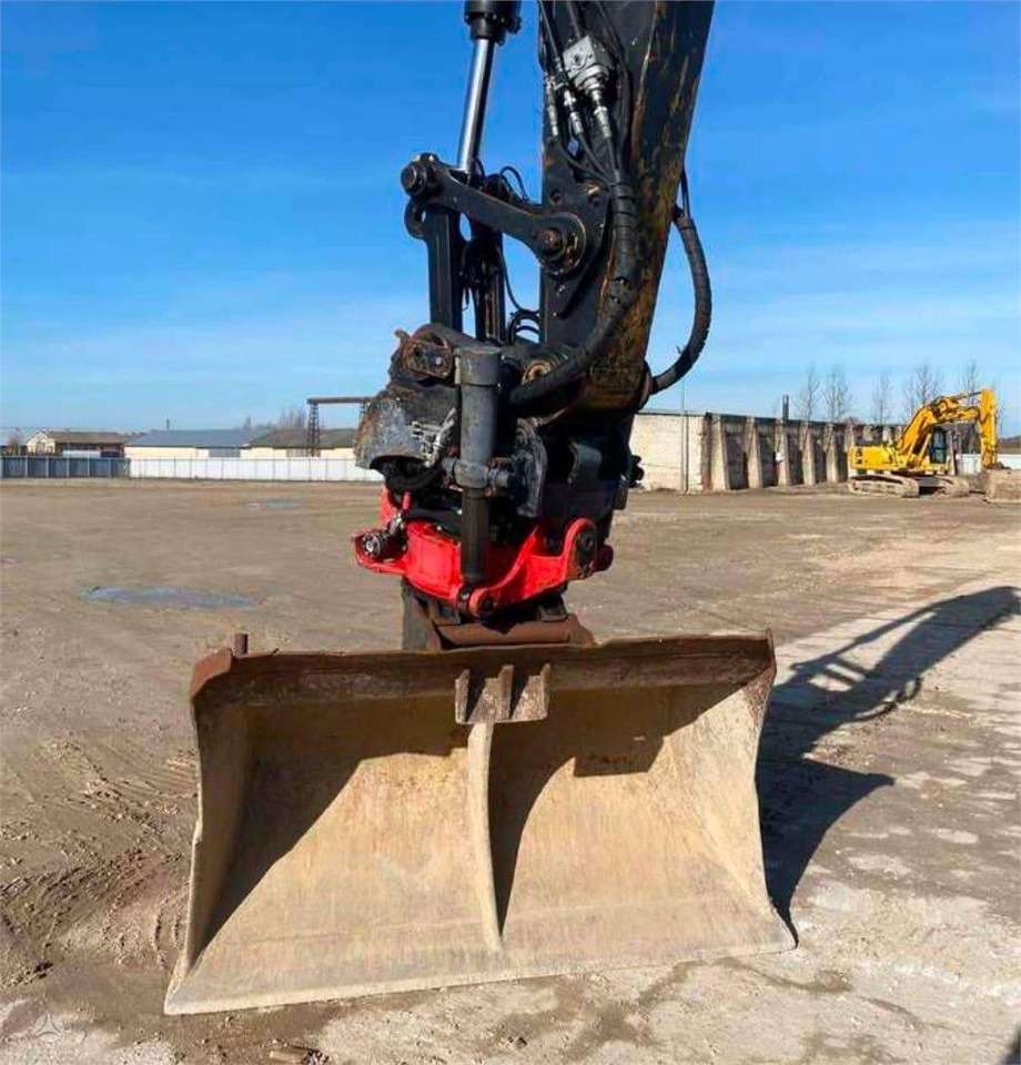 CAT 323 ROTOTILT R8 - 履带式挖掘机:图1 CAT 323 ROTOTILT R8 - 履带式挖掘机:图1