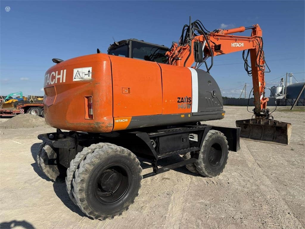 Hitachi ZX 140 W - 轮式挖掘机:图4 Hitachi ZX 140 W - 轮式挖掘机:图4